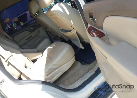 2010 Chevrolet Tahoe Ltz из США, поврежденный, VIN 1GNUKCE05AR155573